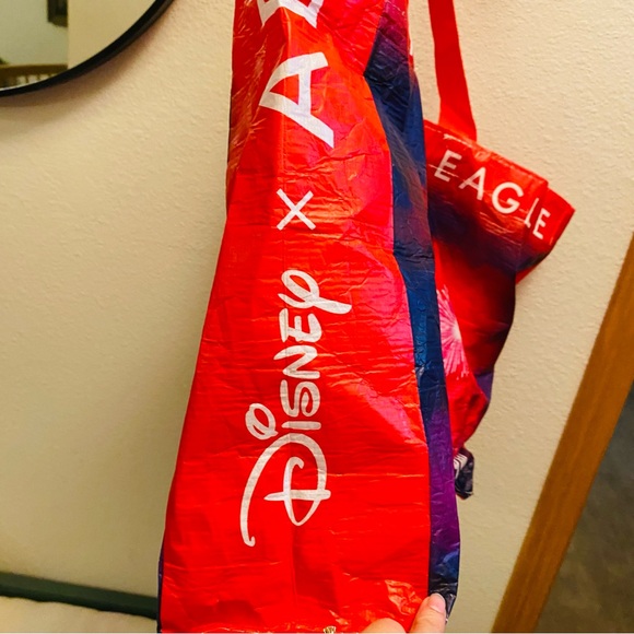 ⭐️ AMERICAN EAGLE X DISNEY LARGE REUSABLE SHOPPING TOTE - Picture 6 of 9